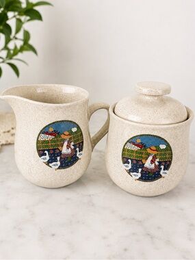 Vintage circa 1980’s Market Square Plain & Fancy Stoneware Creamer Sugar Bowl